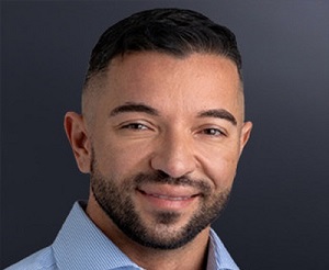 Един от най-успешните българи на Уолстрийт Георги Балинов пристига в УНСС